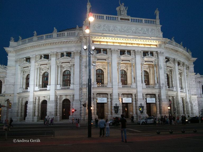 Burgtheater Wien by night. Photo: Andrea Gerak